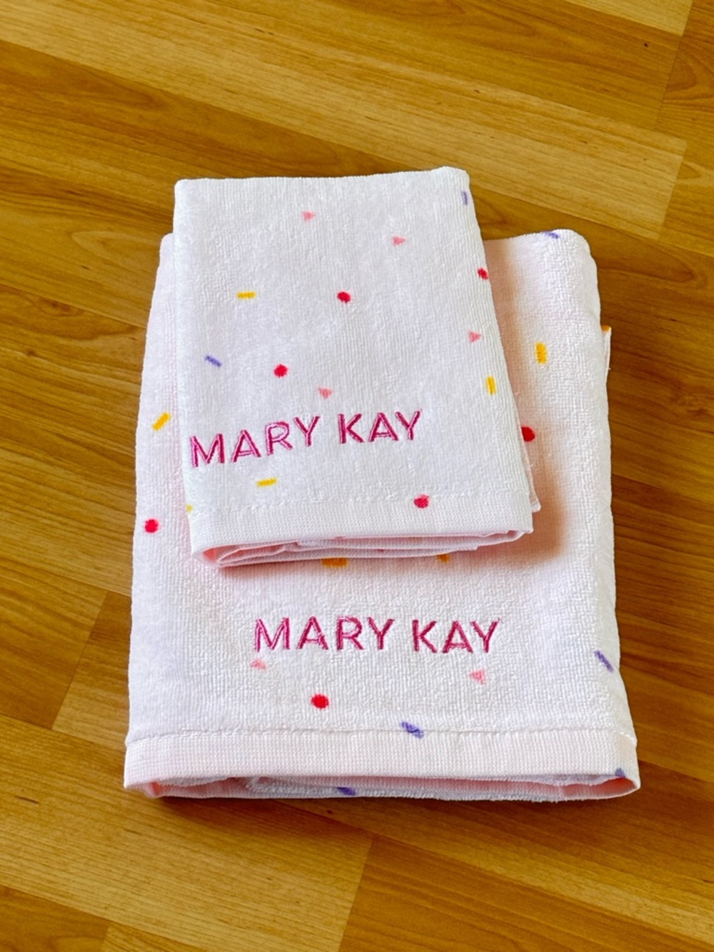 Mary Kay Light Pink Wash Cloth and Hand Towel